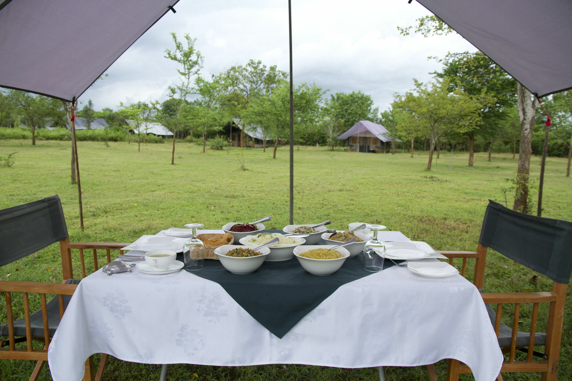 Mahoora Tented Safari Camp Udawalawe Esterno foto